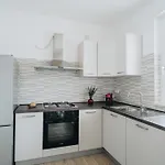Modern House - A Due Passi Dal Centro Apartamento *