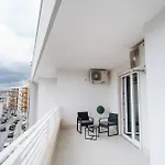 Modern House - A Due Passi Dal Centro 公寓 布林迪西