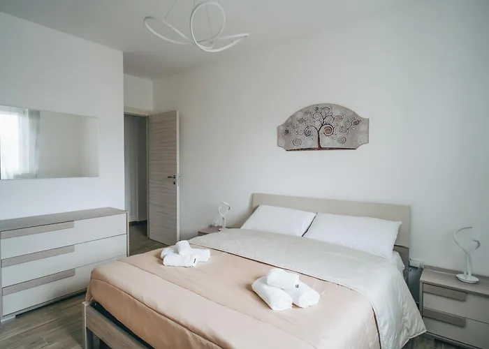 Modern House - A Due Passi Dal Centro Lejlighed Brindisi