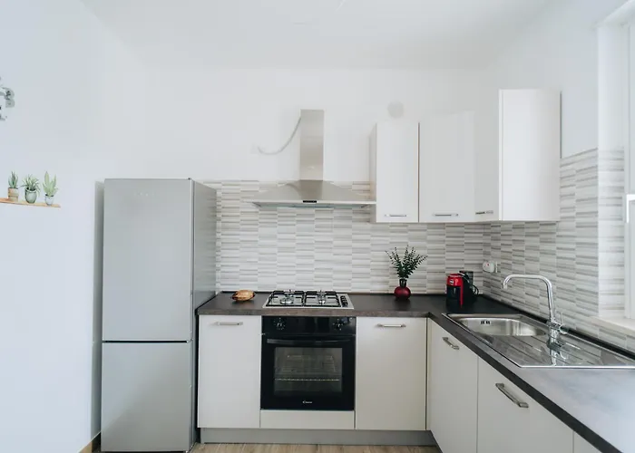 Modern House - A Due Passi Dal Centro *
