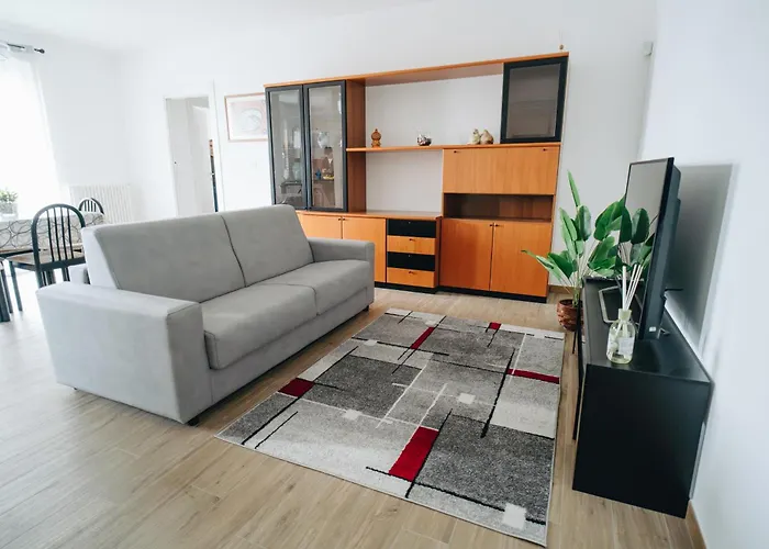 Modern House - A Due Passi Dal Centro * Brindisi